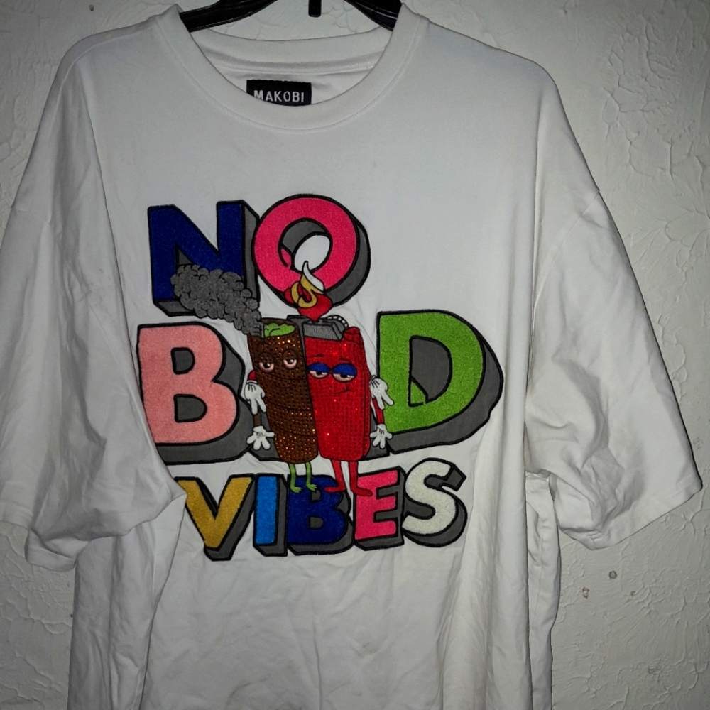 Makobi White Graphic T-Shirt